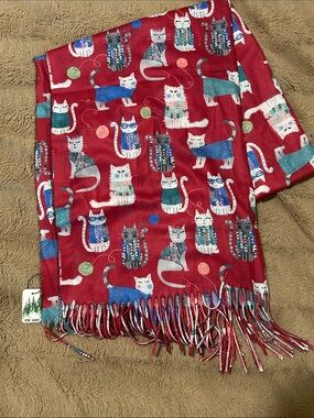 Picabo Print Cat Scarf Versatile